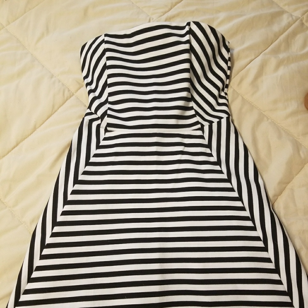 Strapless dress
